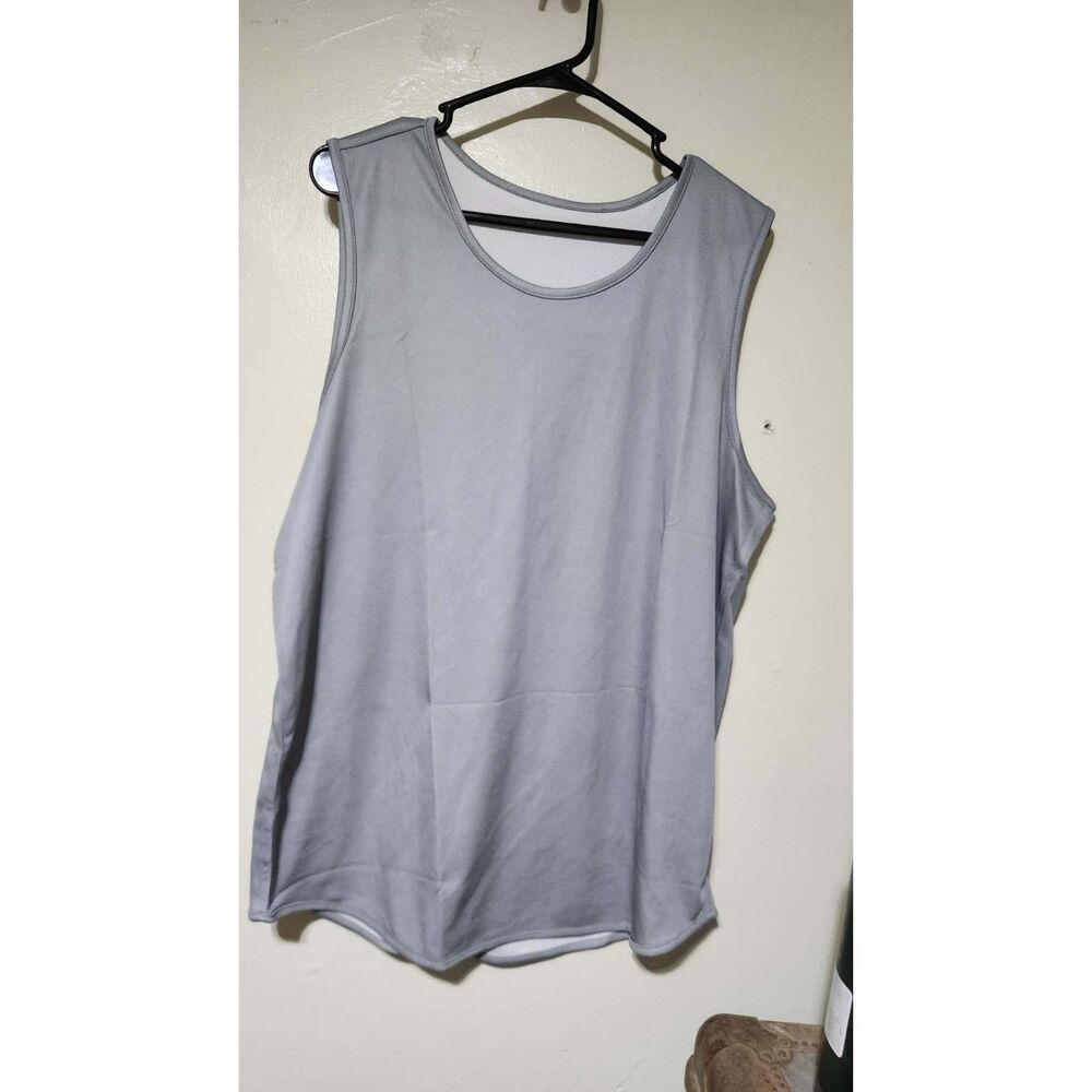 Gray Sleeveless Activewear Top – Size L